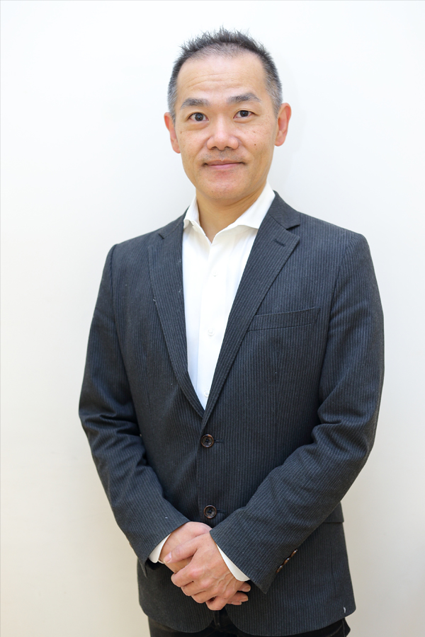 尾崎　仁彦